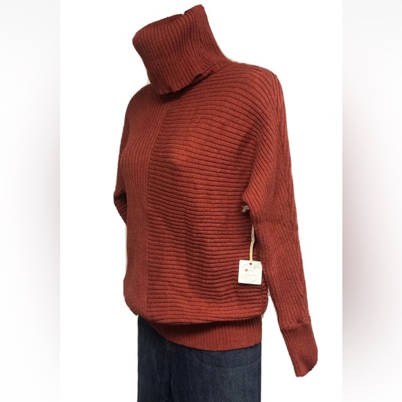 NWT Poof Apparel Turtleneck Sweater Size S - Picture 3 of 4